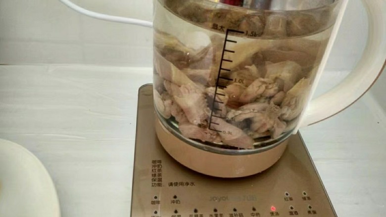 茶树菇鸽子汤,选煲汤功能。