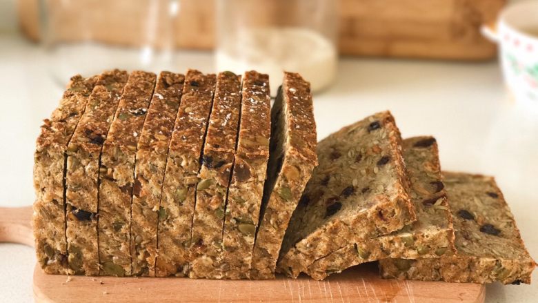 【健康】无面粉高纤能量面包,切片也很美😘