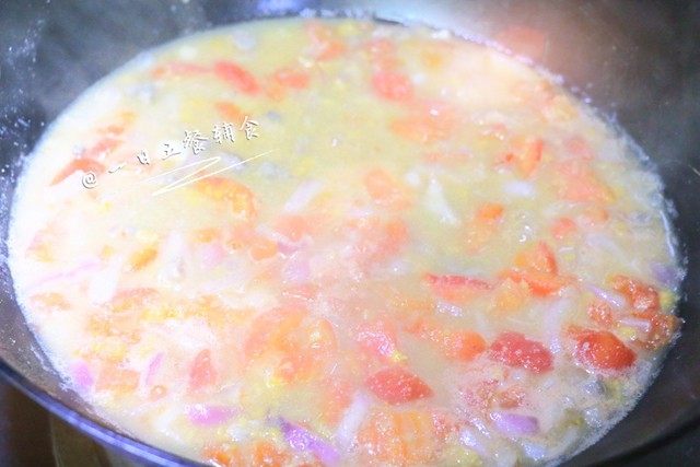 猪肝疙瘩汤 宝宝辅食，面粉+黄豆粉+,再开锅后转成中小火，加少许盐，3分钟面疙瘩就好了。