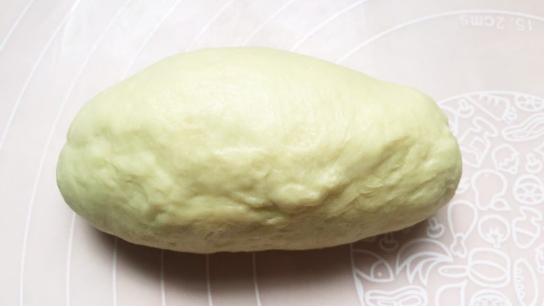 甜味-螺旋坚果面包,卷好后一定要封好口。以防内馅加热后流出。