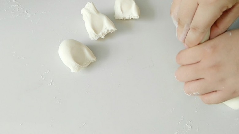 #甜味#香菇花式馒头,分成小剂子，这个做的小点会更可爱呢！
