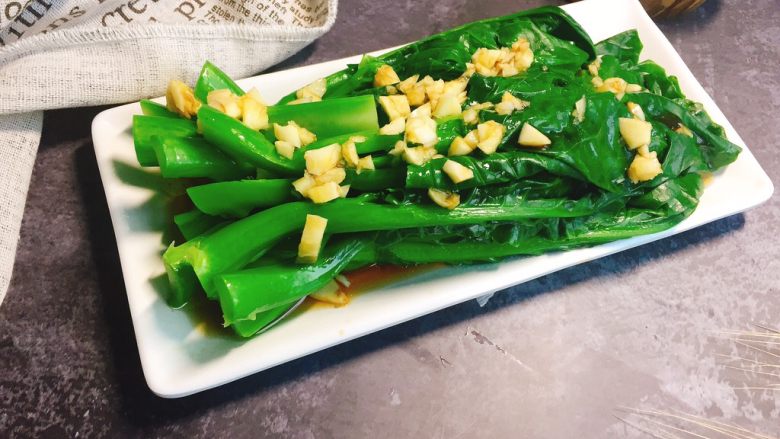 #咸味#万里一眼绿，白灼菜心,简简单单，却是百家味道！在广东，最流行的青菜吃法！