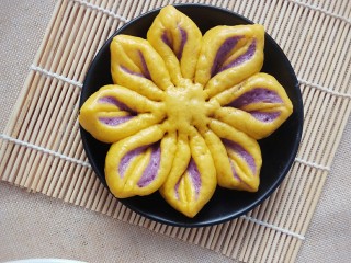 #甜味#南瓜紫薯豆沙馒头,成品