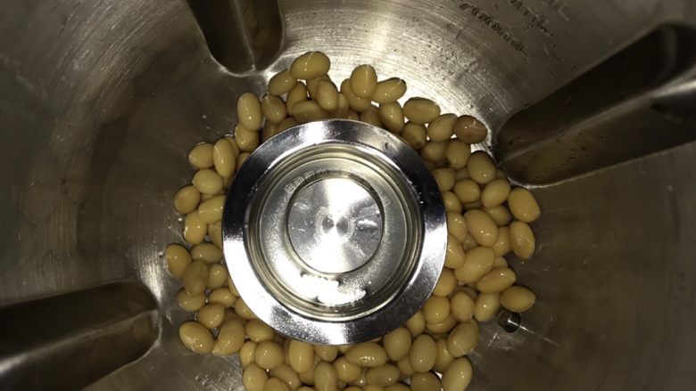 玩转苏泊尔醇浆机(二)紫薯豆浆,放入黄豆