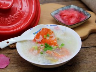 坤博砂锅海鲜粥,成品