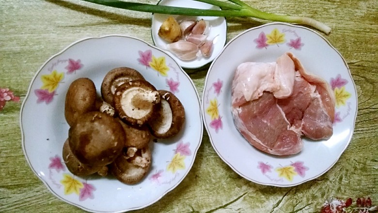 香菇酿肉,准备好食材