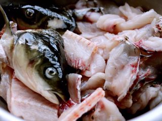 #辣味#麻辣水煮鱼,市场买鱼的时候让卖家把鱼片好