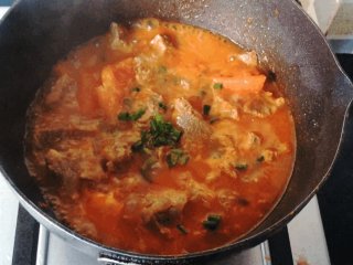 桂花香贴秋膘——番茄牛腩,其他调料都不需要放，就出锅吧。