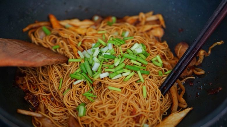 早餐 蘆筍香腸炒麵 - 早餐 蘆筍香腸炒麵做法,功效,食材 - 網上廚房