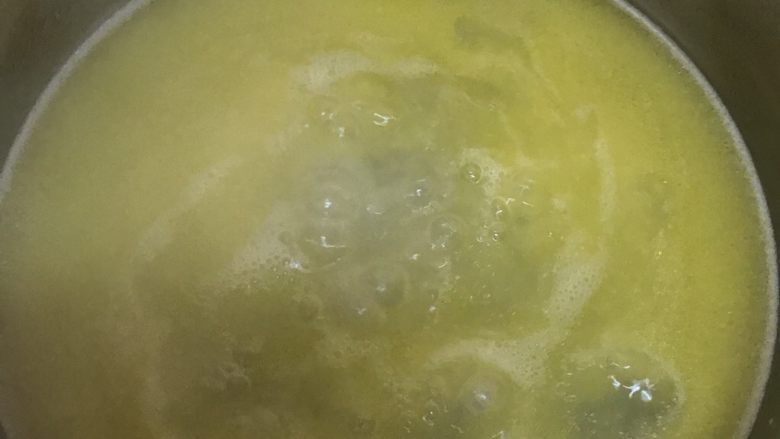 经典榴莲泡芙,至锅内沸腾。