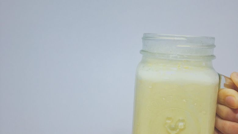 各种酸奶奶昔,芒果+牛奶
好喝 泡太多