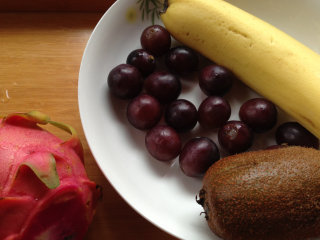 鲜果沙巴翁,各种水果洗净