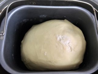 豆沙面包（油炸版）,发酵到两倍大。