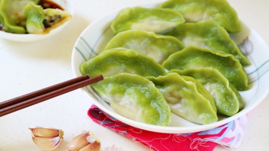 绿色美食+翡翠白菜水饺