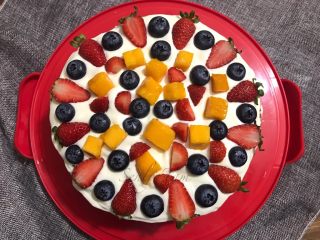 水果裸蛋糕,用水果装饰成你喜欢的样子