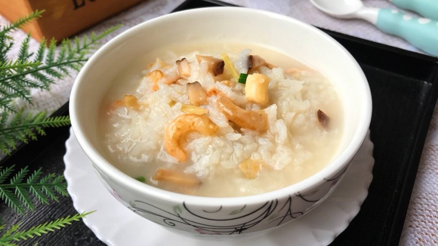 瑶柱虾米砂锅粥