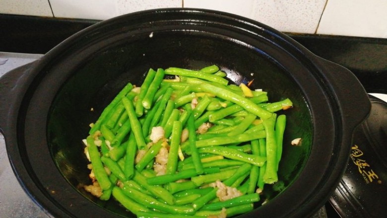绿色美食+干煸豆角,小火慢慢煸