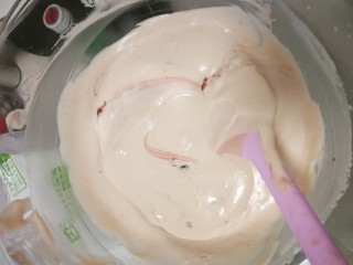 玫瑰冰淇淋（无需搅拌、不接受生鸡蛋的大胆进）,（混合中）