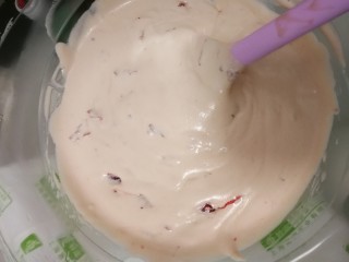 玫瑰冰淇淋（无需搅拌、不接受生鸡蛋的大胆进）,混合均匀啦