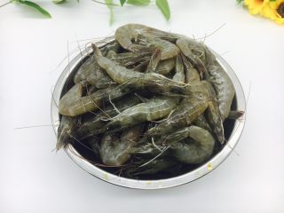 #绿色美食# 黄瓜炒虾仁,主要食材：鲜虾