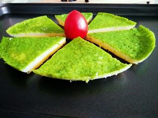 绿色美食+三色蒸蛋,最后切片摆盘