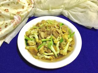 肉片炒菜花