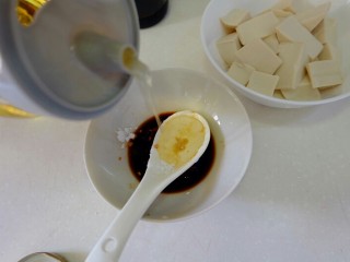 豉汁蒸豆腐,一勺食用油