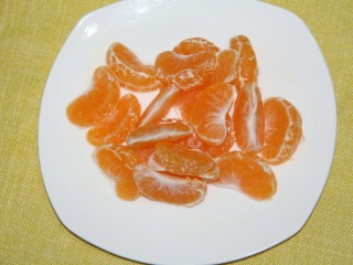 橘子果冻,剥成瓣