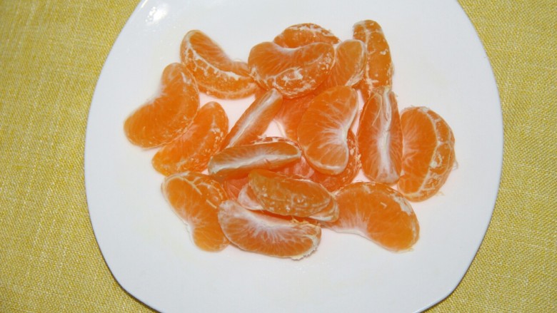 橘子果冻,剥成瓣