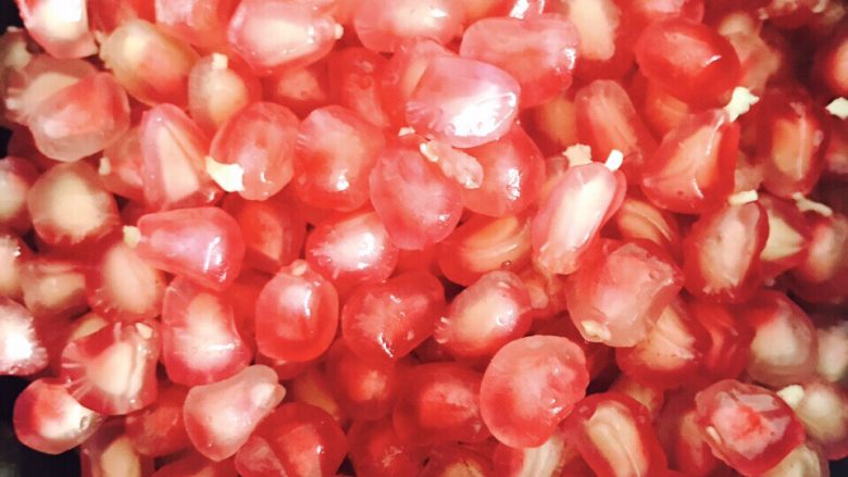 石榴汁（美善品）版,鲜红饱满的会理石榴珠珠