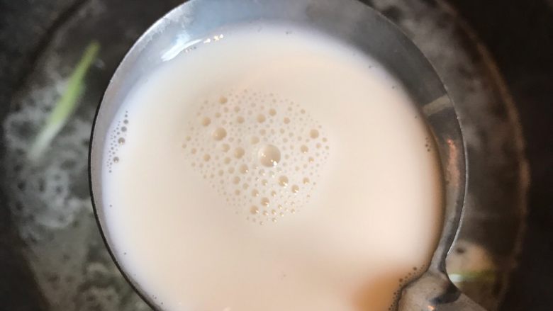 牛奶菌菇汤图片