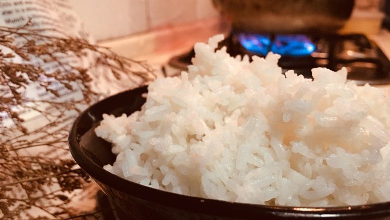 栗子炒饭,人人优品寄来的试吃状泰香粘米，煮时，少放点水。