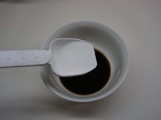糖醋莲藕,加入适量的白砂糖