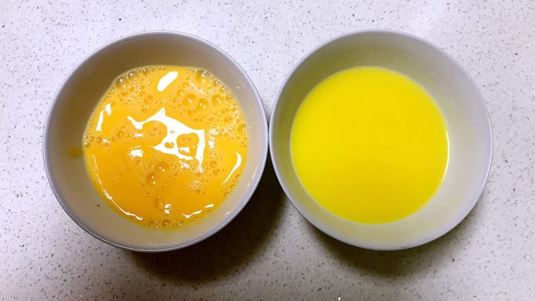宝宝辅食  营养丰富的玉米汁鸡蛋羹,玉米汁的用量和鸡蛋液等同