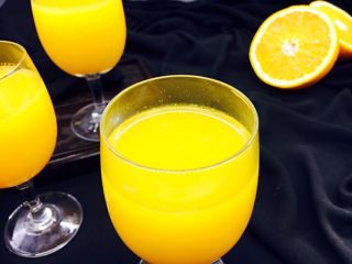#冬喝热饮夏吃冰# 自制鲜橙汁,成品图