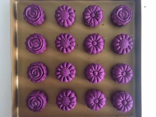 紫麻薯糕,没有模具也可以直接压成小饼
