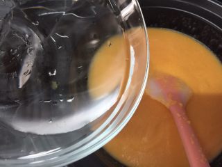 番茄玉米汁,小火，加入水