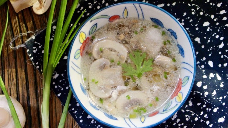 蚝油蘑菇肉片汤