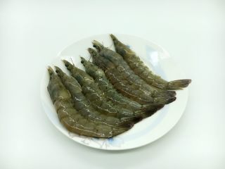 芝士焗大虾,主要食材：鲜虾