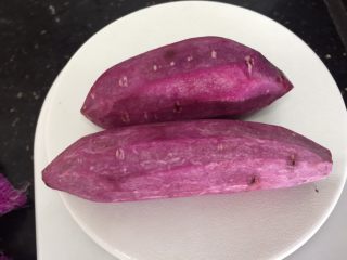 双紫饭团,紫薯洗干净去皮