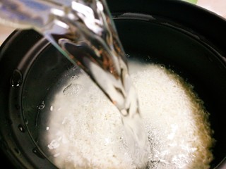百合南瓜粥,加水 米与水比例1:10