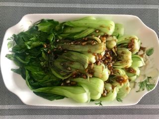 蒜香蚝汁青菜