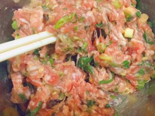 马卡龙色 高颜值汤饺系列@@
猪肉大葱馅●麦穗饺,最后可以拉丝，很长很长。肉比较均匀，嫩嫩的绵绵的就对了。