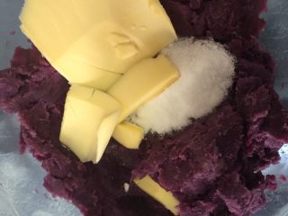 芝士焗紫薯,加入黄油