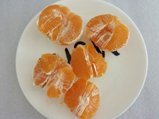 橙汁玉米面饼,橙子剥开