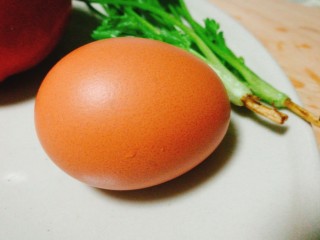 暖胃又舒服的番茄鸡蛋疙瘩汤,所需食材～鸡蛋