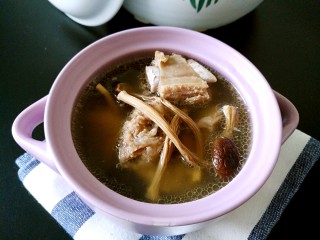 茶树菇排骨汤,成品图