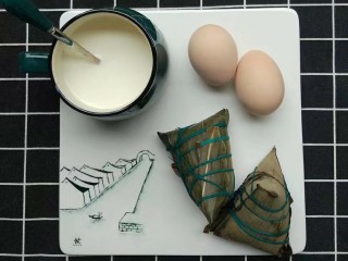 那些日子做过的餐盘画,牛奶，粽子，鸡蛋。