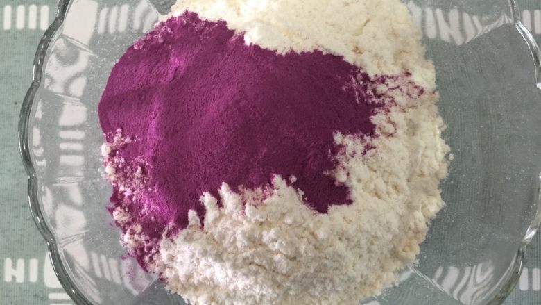 碗仔奶香紫薯蒸糕,粉类混合