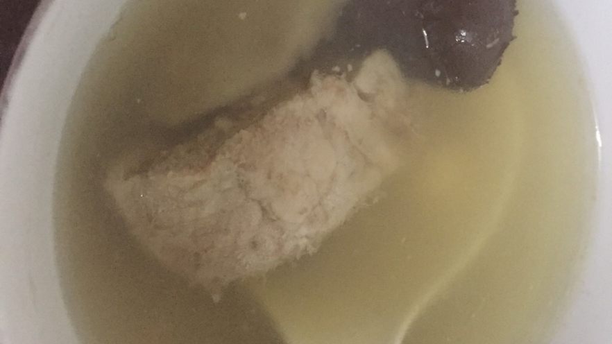 红枣莲子排骨汤
